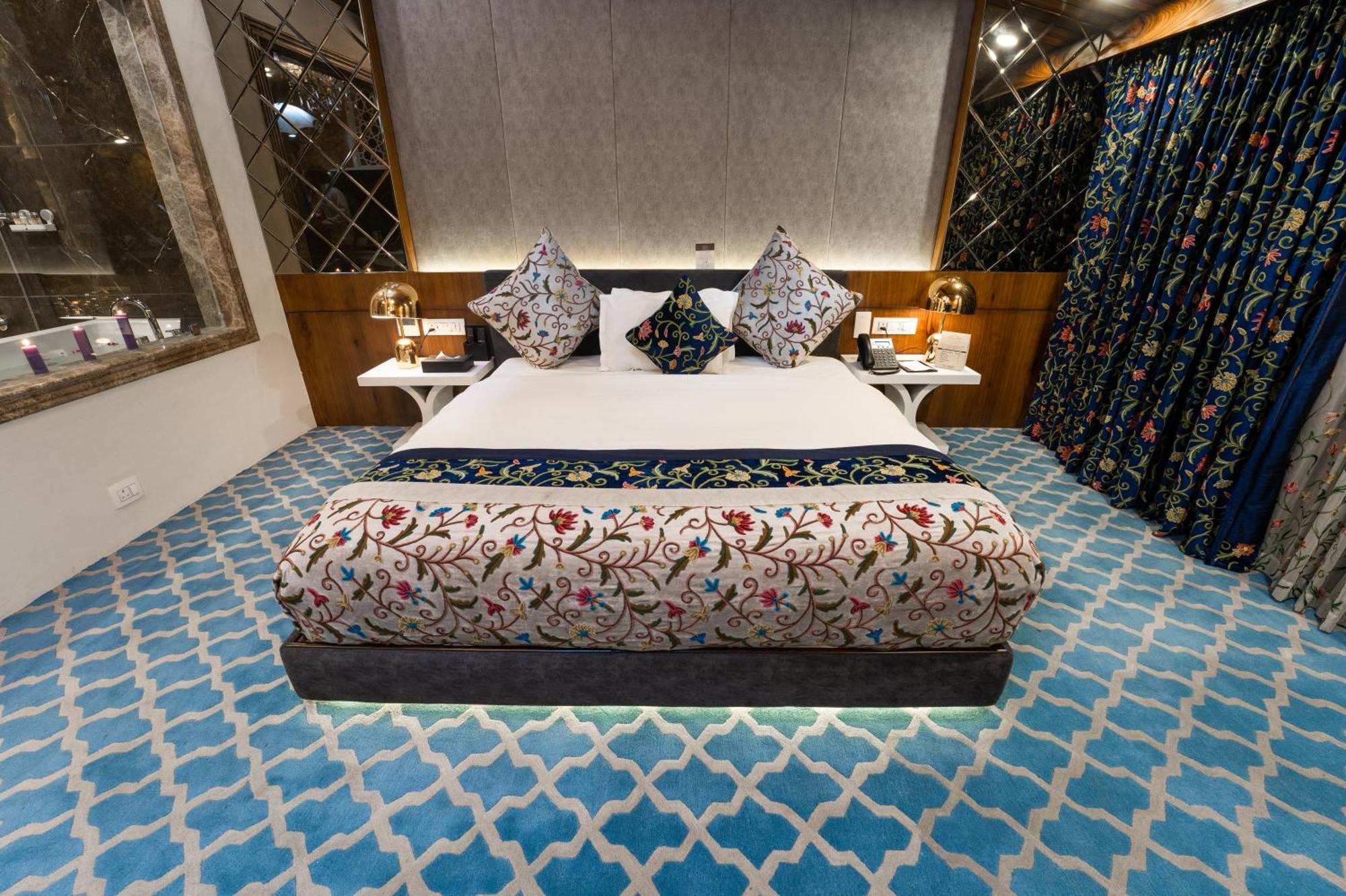 Hotel Snowland, Srinagar Exteriér fotografie